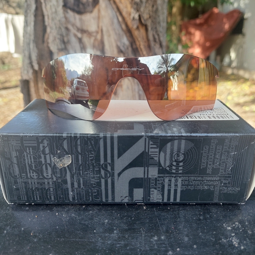 Oakley Radarlock Path lenses